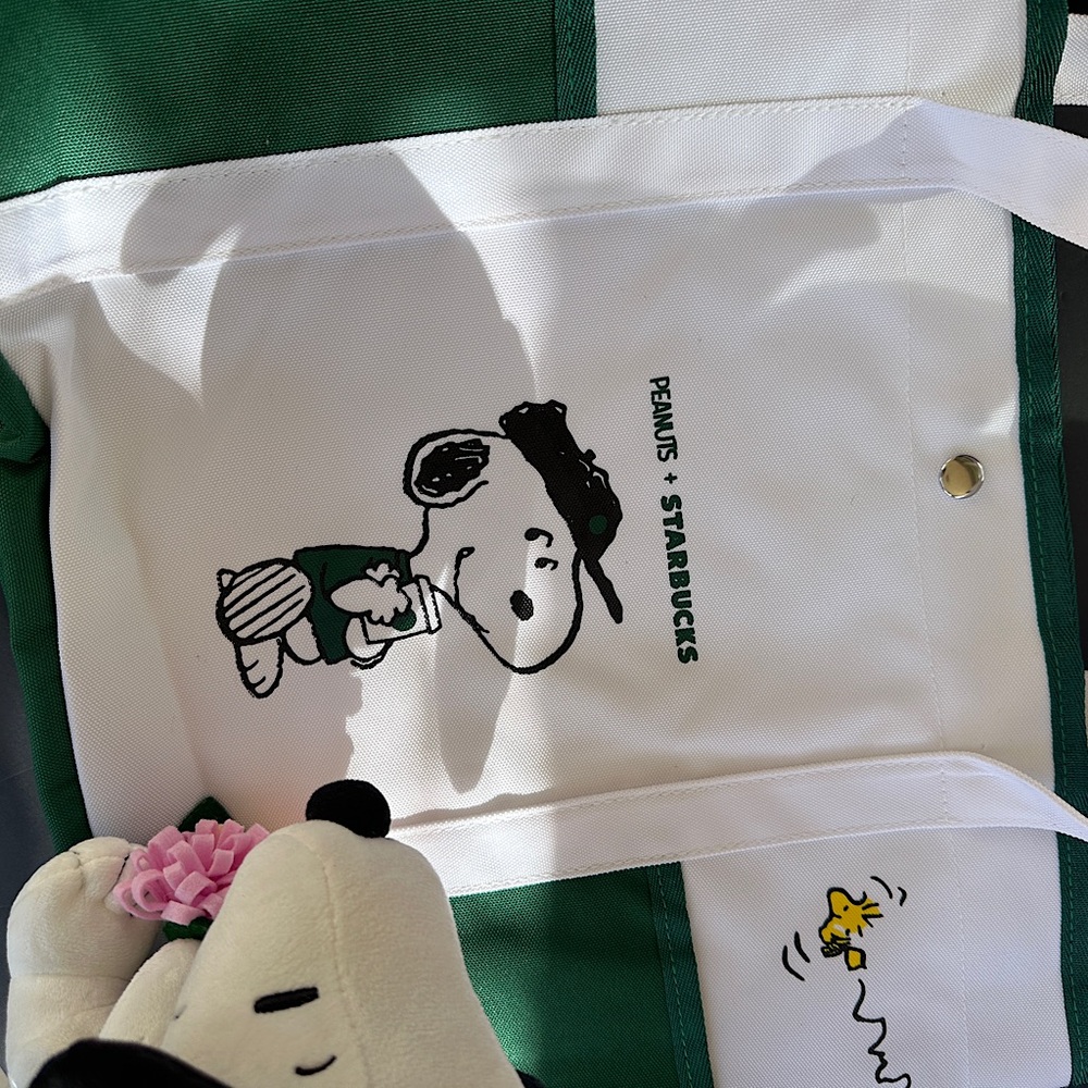 Adorable Snoopy Peanuts Starbucks Canvas Large Totes - Picture 5 of 7